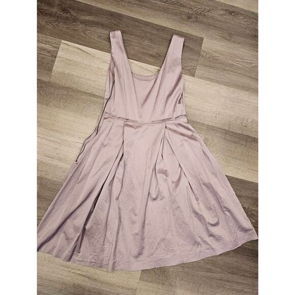 Ann Taylor size 2 Womens Lavender silver shimmer Dress - Picture 8 of 12